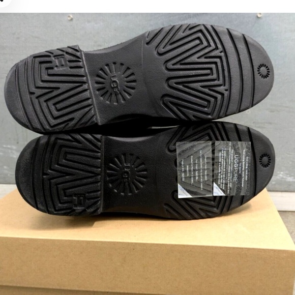 UGG Cedric Water Resistant Black Suede Sheepskin Buckle Boots Size 6 NEW - Picture 14 of 15